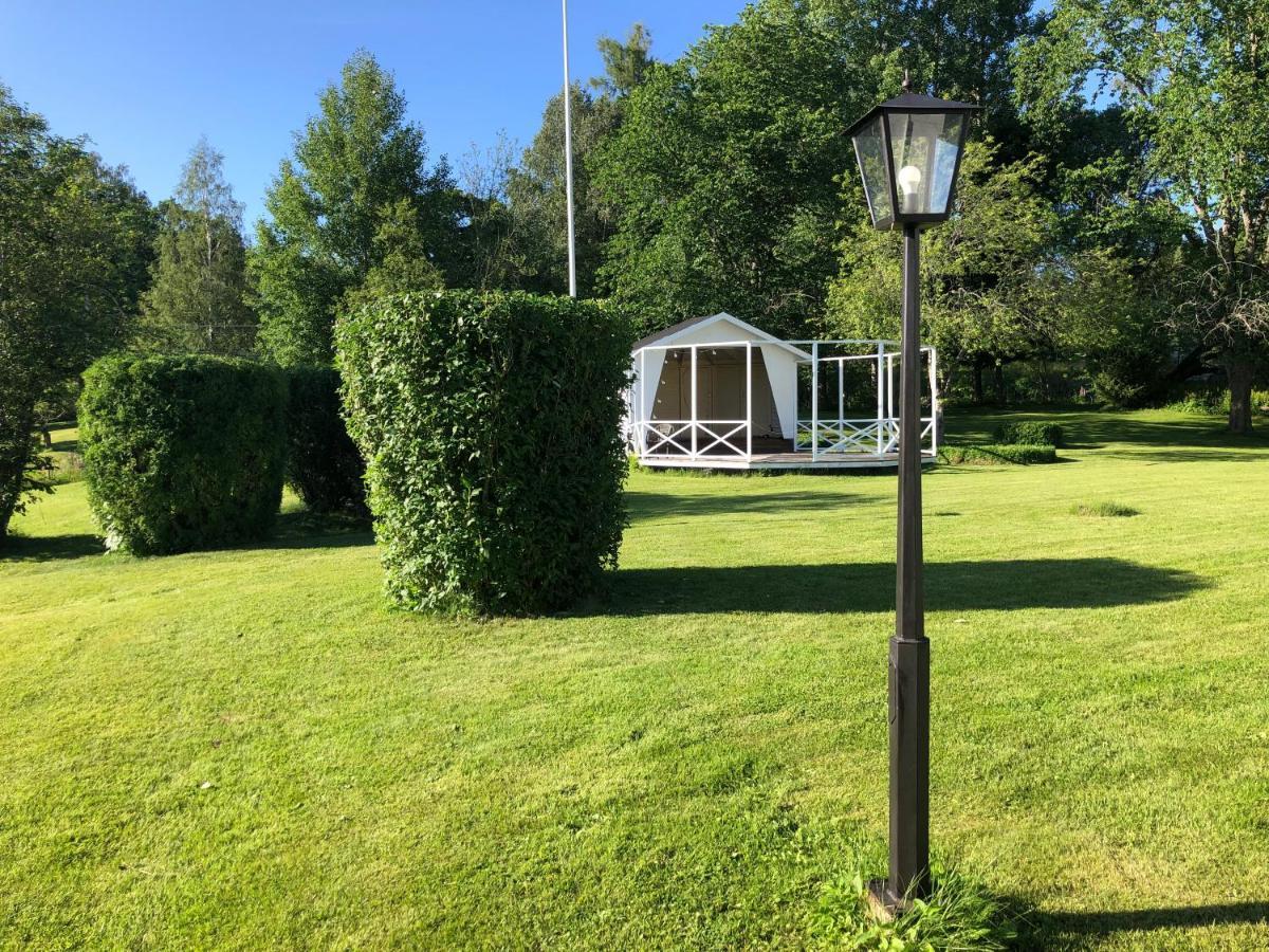 Bredsjoe Gamla Herrgard White Dream Mansion Hällefors Zewnętrze zdjęcie